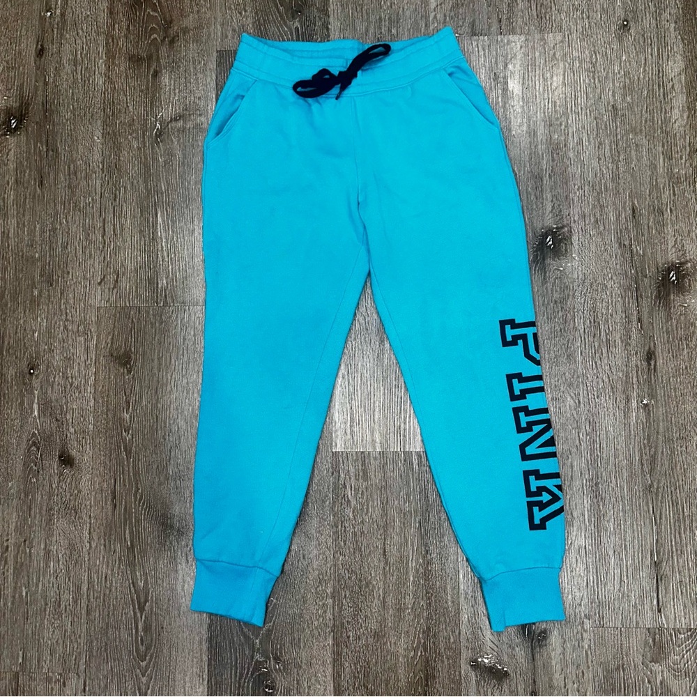 PINK Victoria's Secret Wear Everywhere Campus Skinny Jogger Size Small!